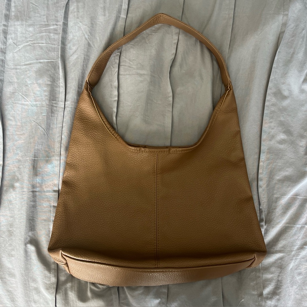 Classic Women’s Hobo Shoulder Bag - Tan